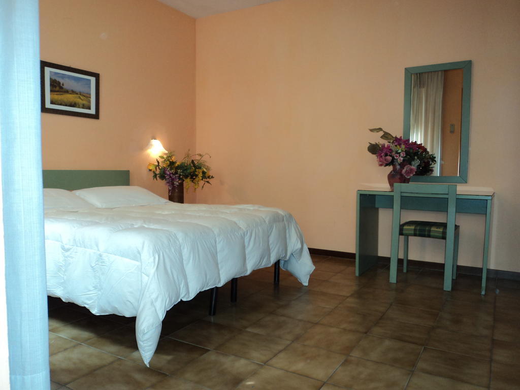Hotel Zenith Montecatini Terme Pokoj fotografie