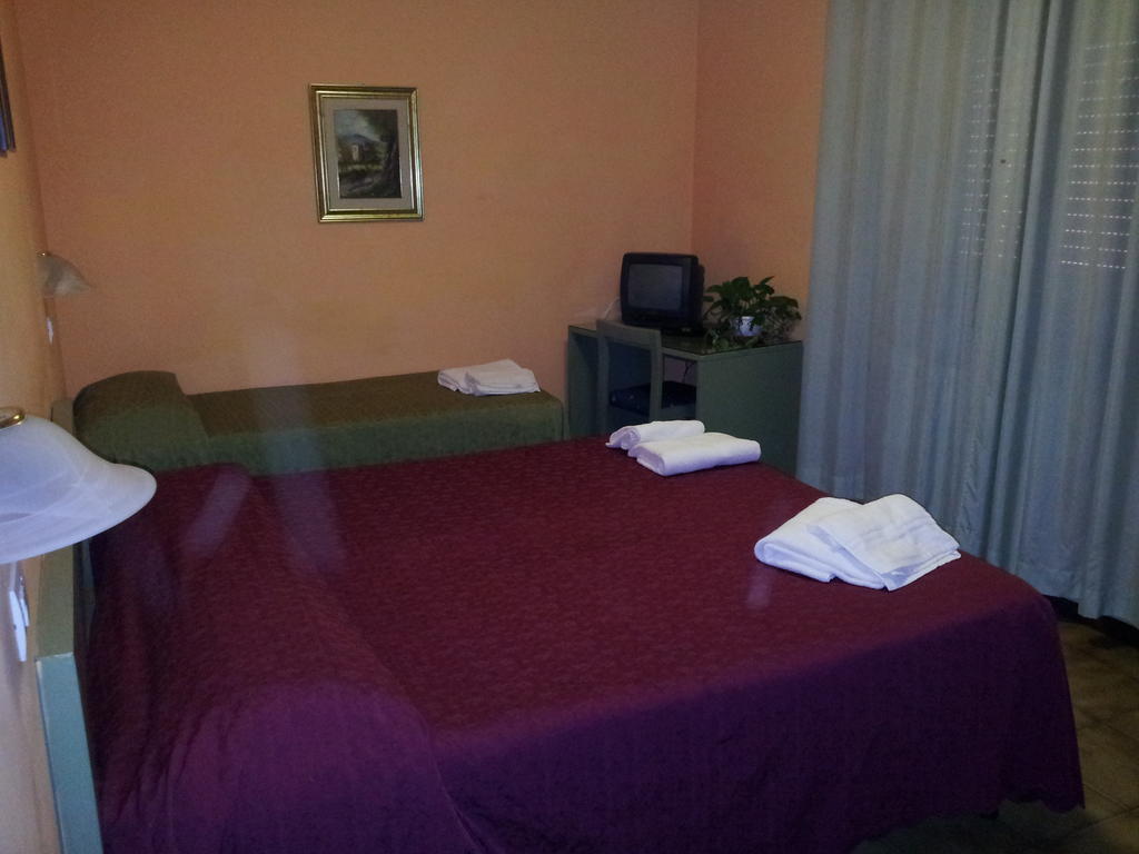 Hotel Zenith Montecatini Terme Pokoj fotografie